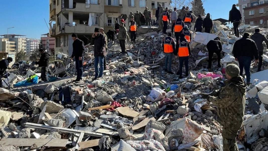 O bölge için uyarı üstüne uyarı yapmıştı! Naci Görür yine bildi: O bölge de depremle sarsıldı 4